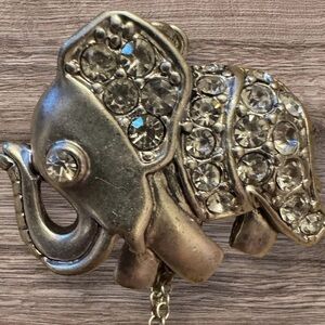 NWT Aeropostale Crystal Elephant Pendant Necklace